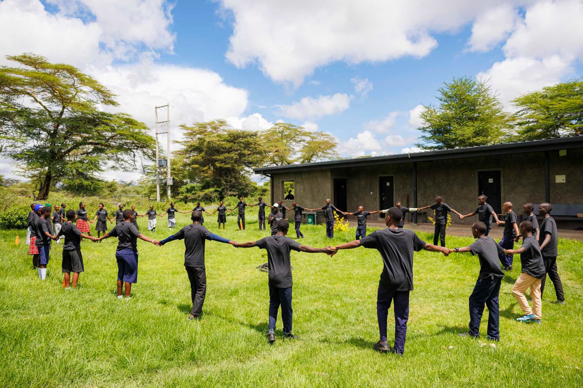 Team-building games bringing everyone together 