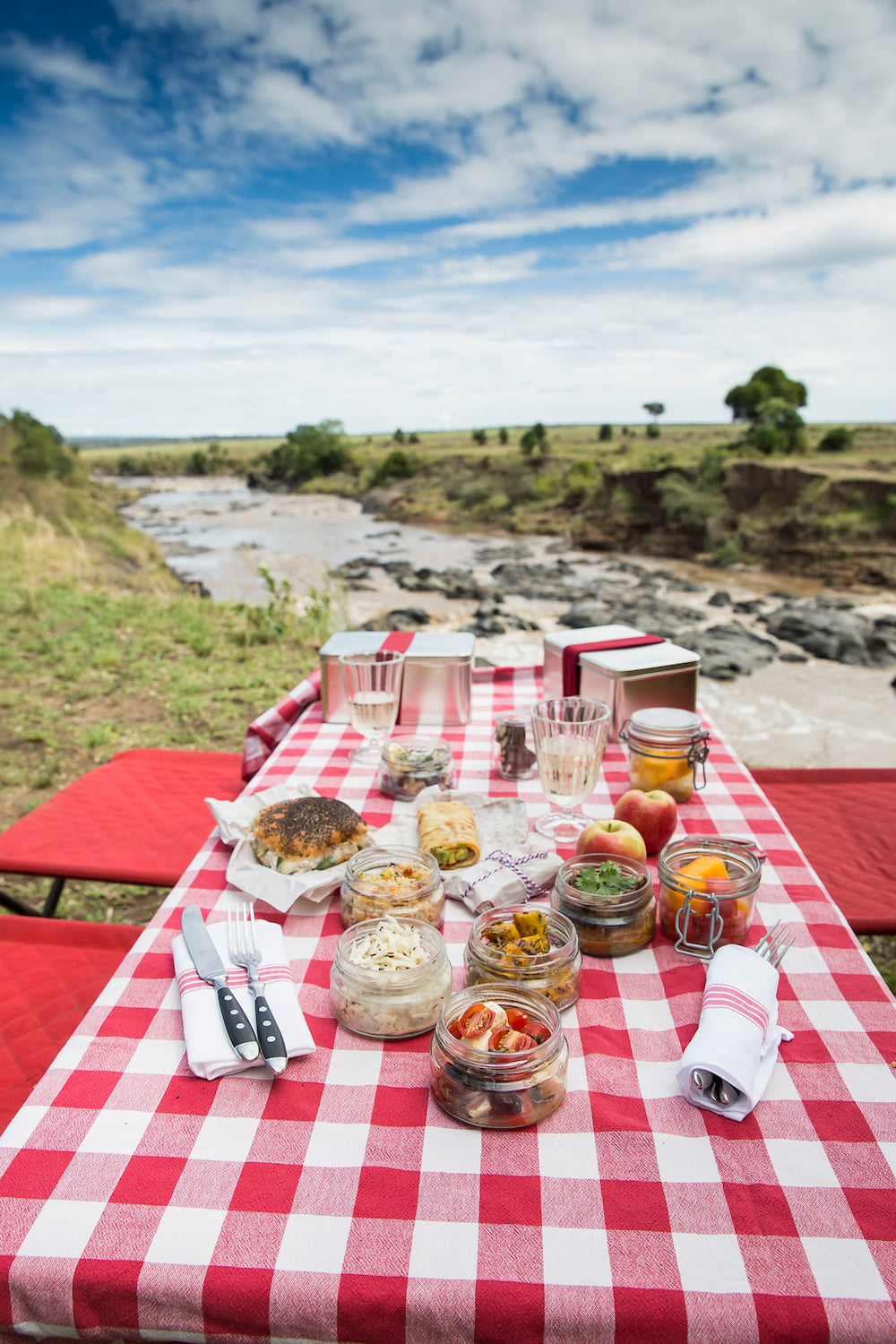 Angama Mara Picnic breakfast, great migration