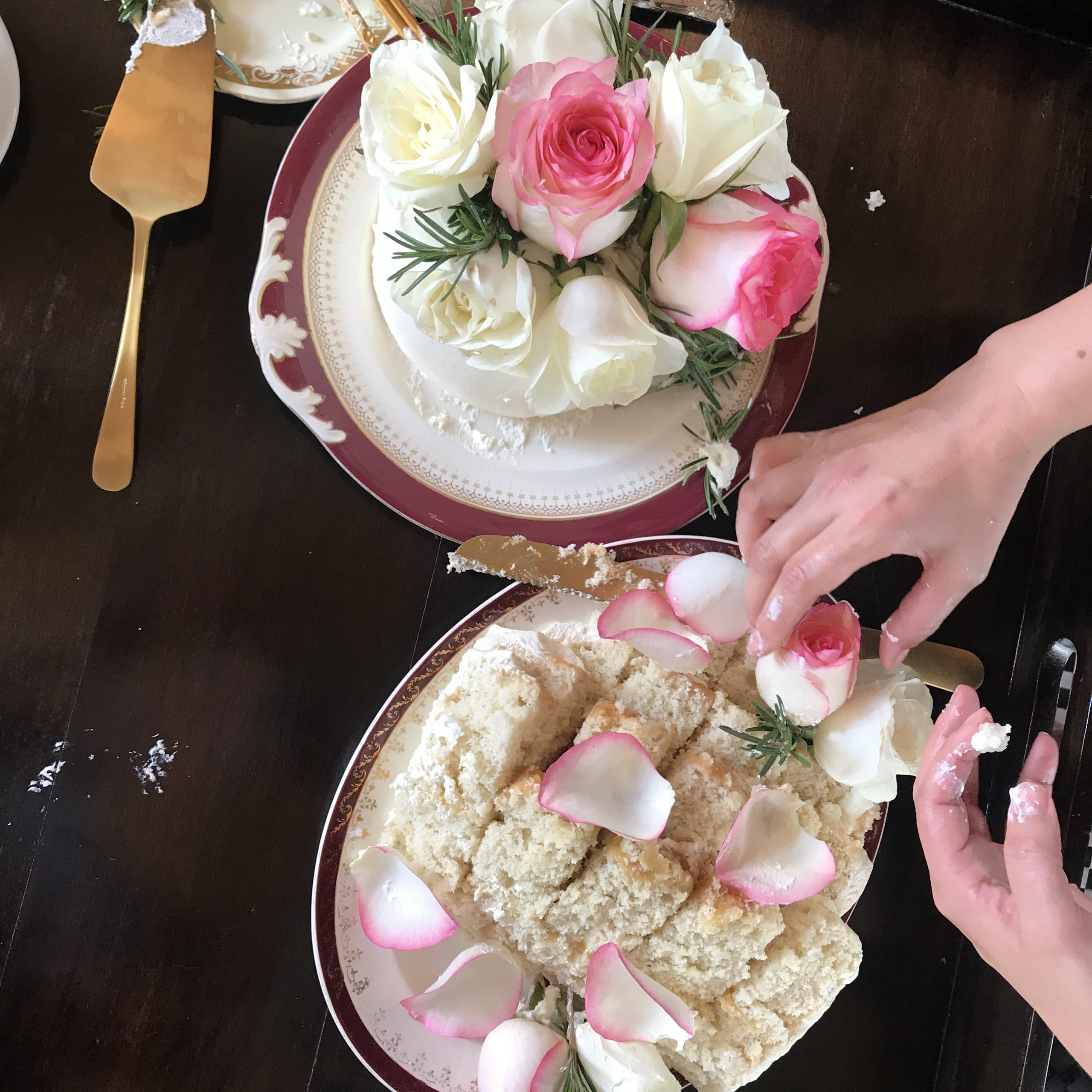 Wedding cake at angama mara 