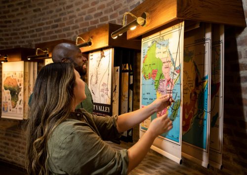 From maps of the Mara to world maps, you'll be well situated in no time 