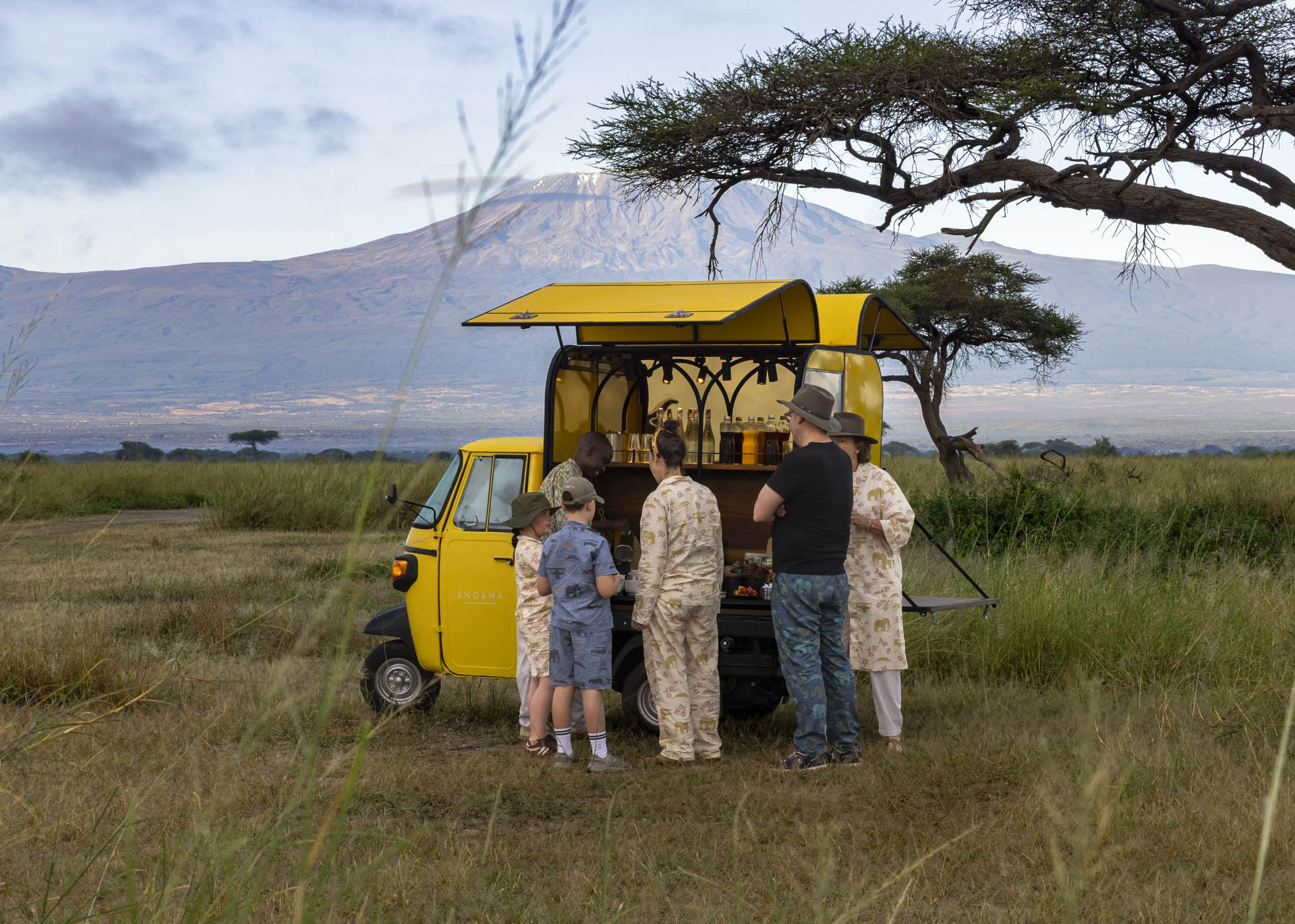The new mobile watering hole that bumbles through Kimana Sanctuary
